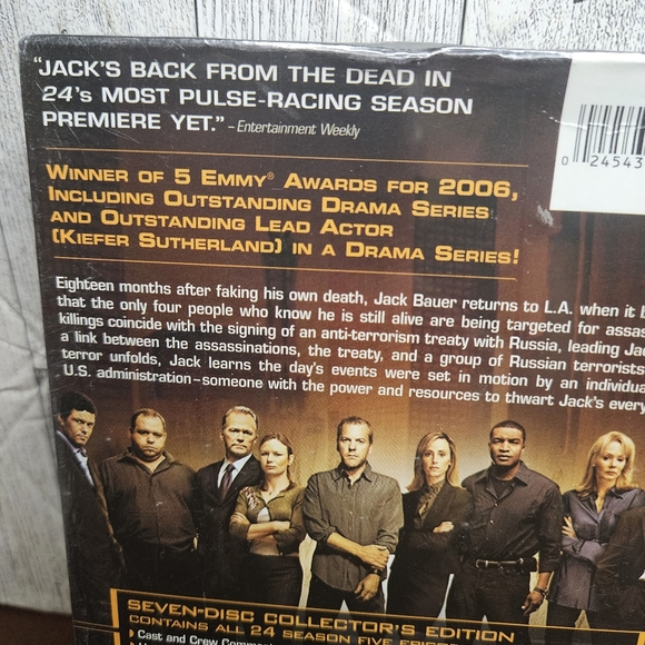 24 DVD Season 5 Kiefer Sutherland 5th Season Seven-Disc Collector's Edition - Picture 6 of 8